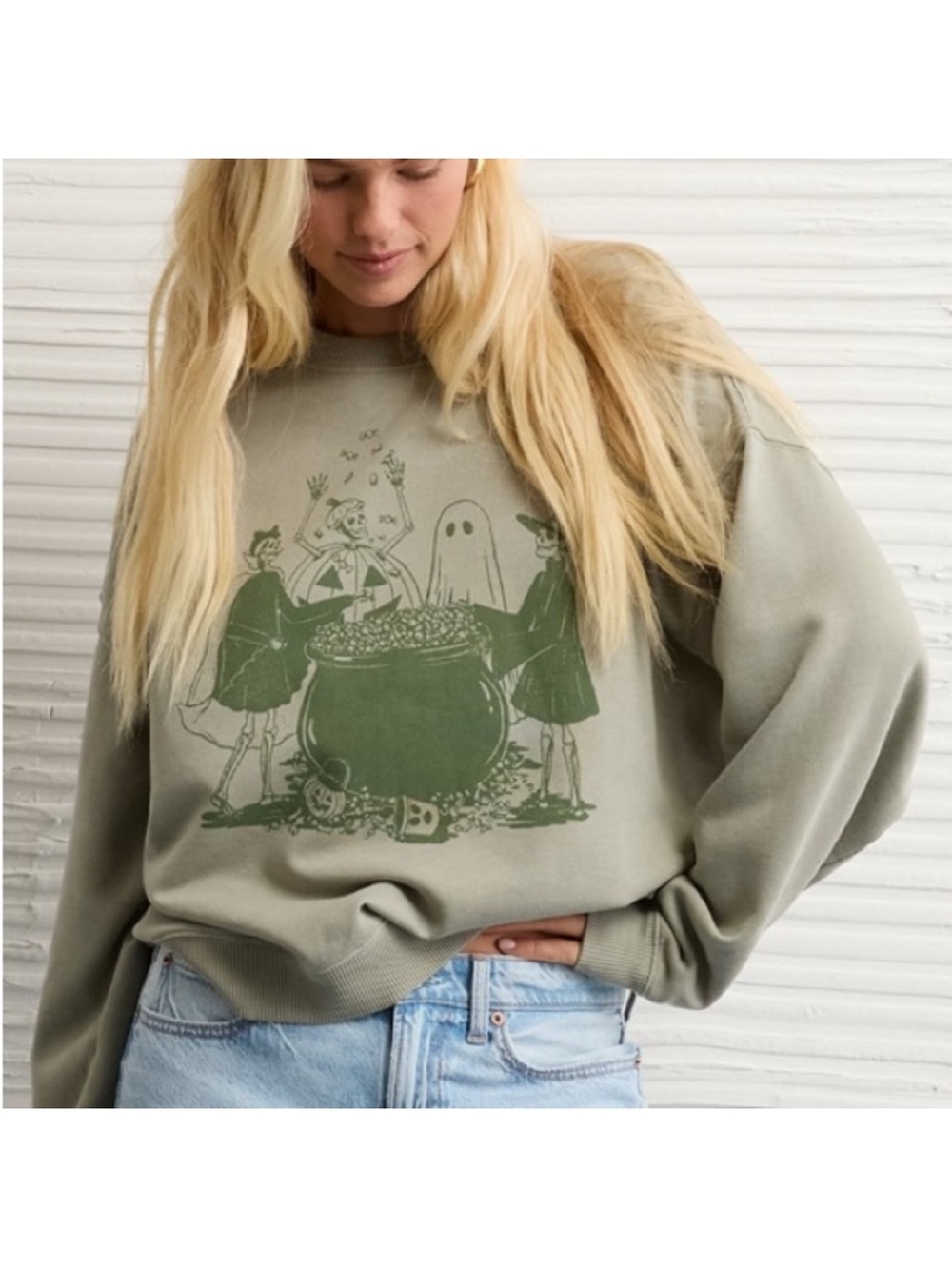 American Eagle Halloween Graphic Green Sweatshirt
